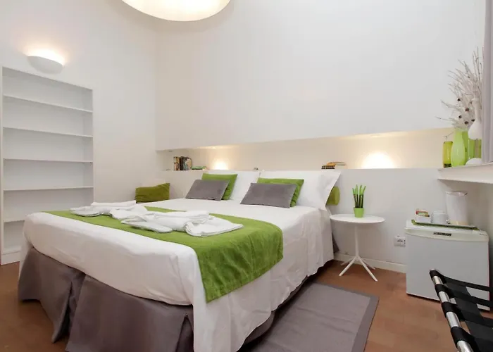 B&g Navona Daire *