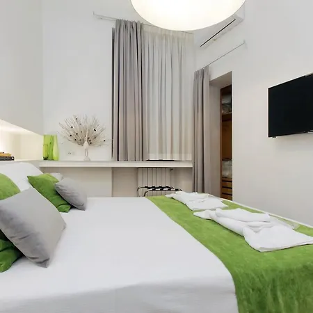 B&g Navona Апартаменты *
